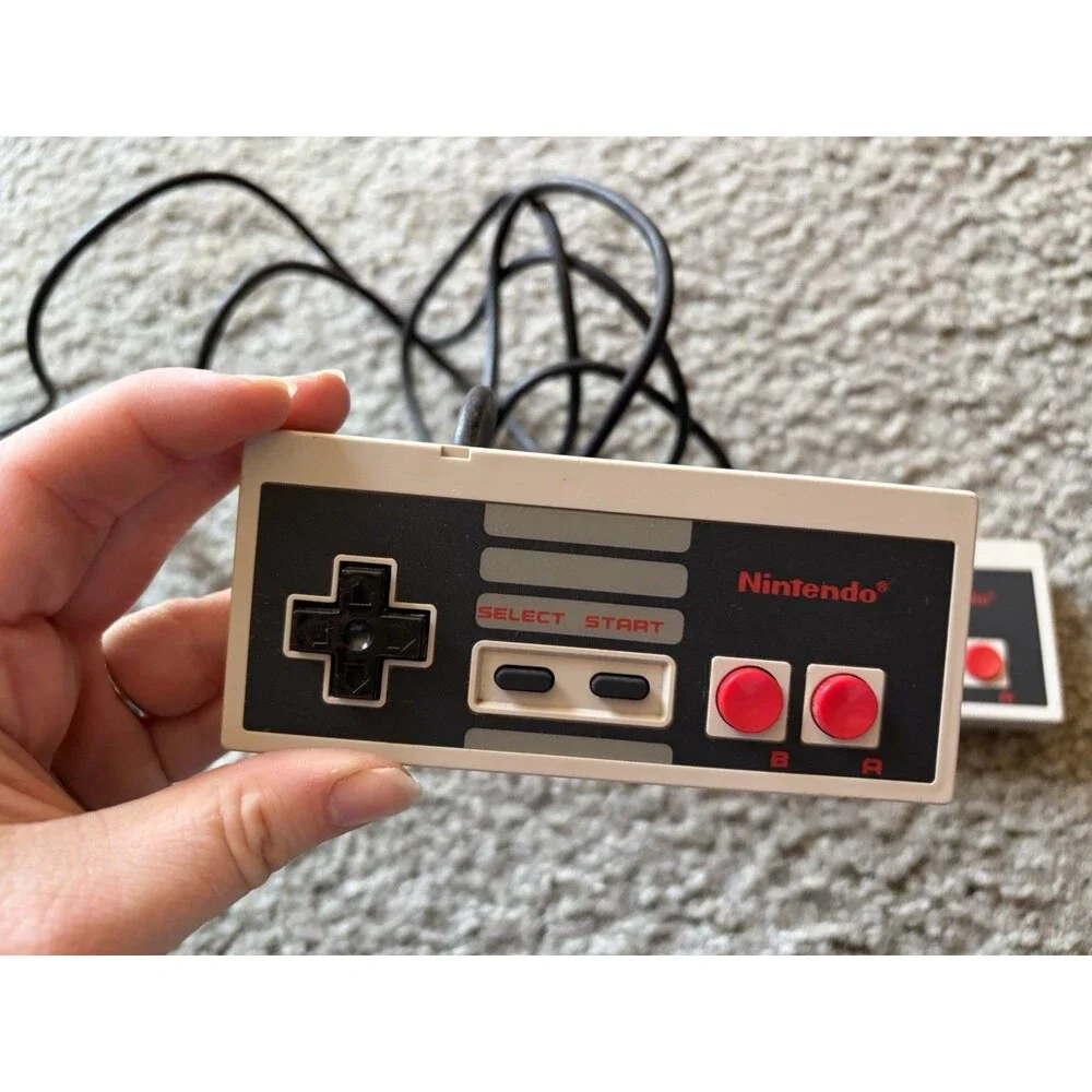 Nintendo NES Controller NES-004 - OEM - Authentic - TESTED & Working ! X2